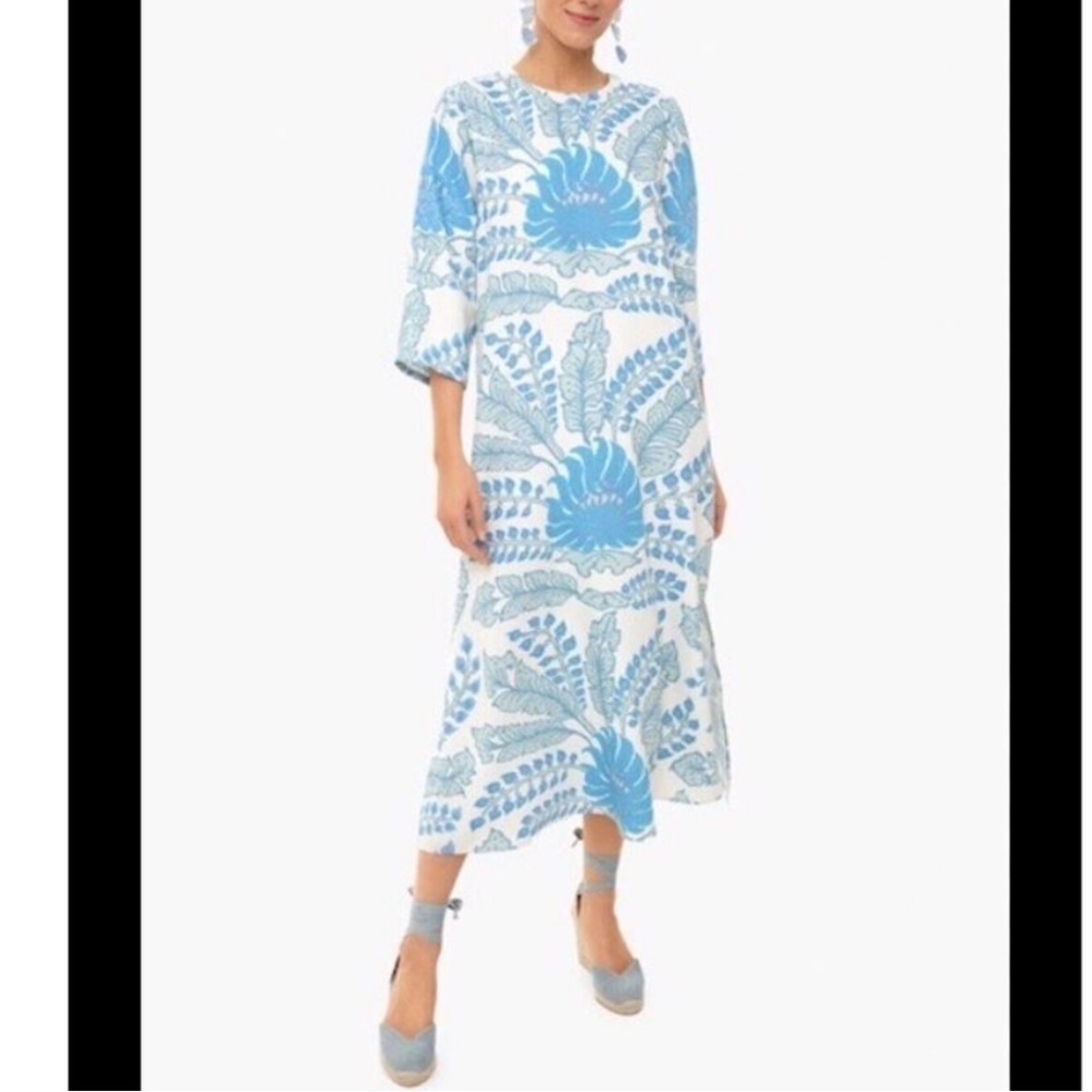 Tuckernuck Floral Blue and White Long Sleeve Dress